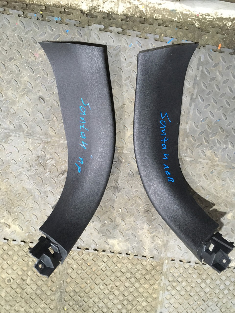 Обшивка двери багажника Hyundai Santa Fe IV