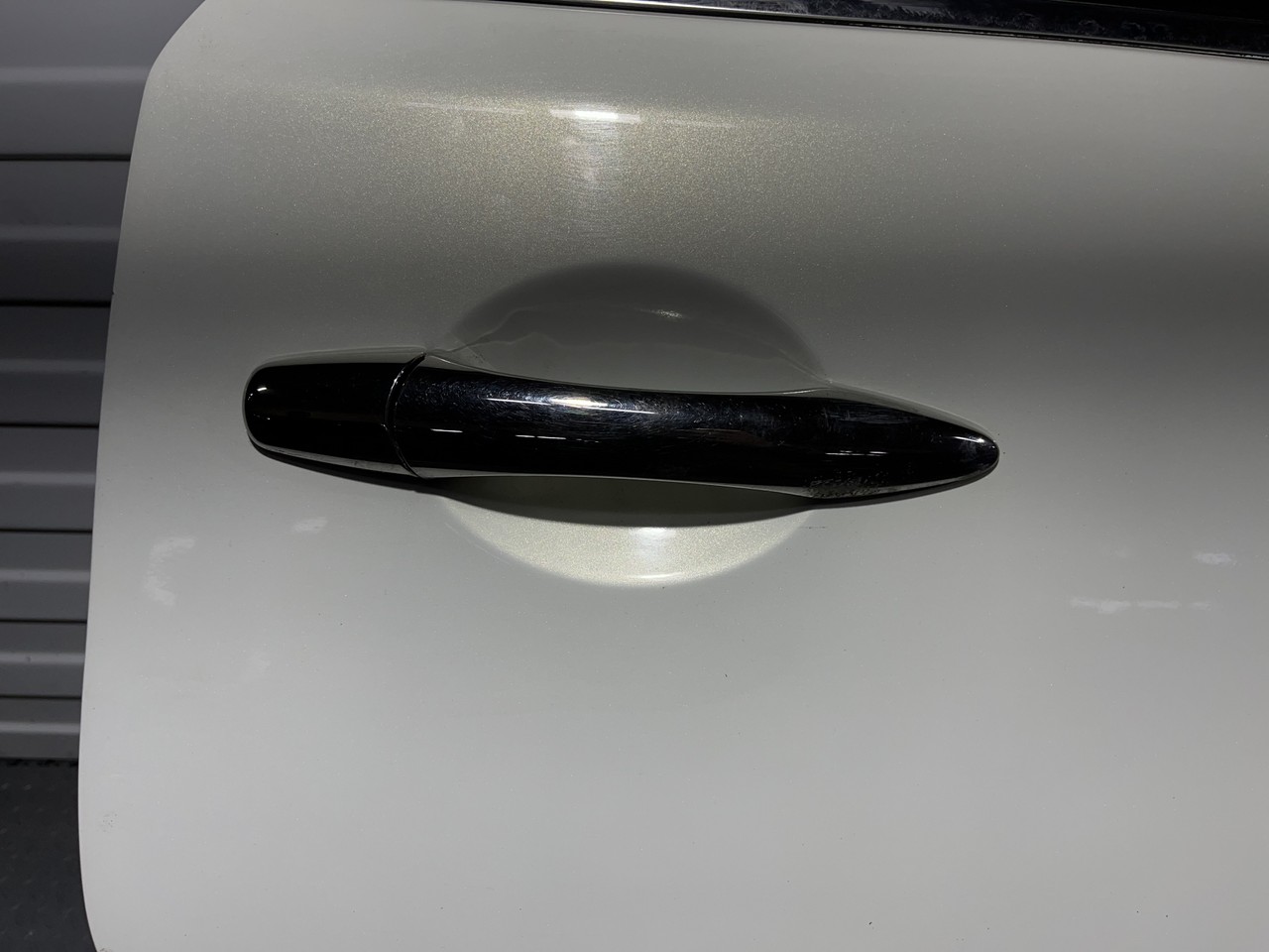 Ручка двери наружная задняя правая Infiniti QX56 II