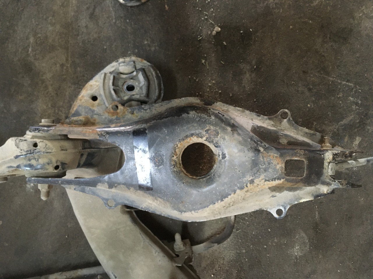 Рычаг задний под пружину Mercedes-Benz C-class W204