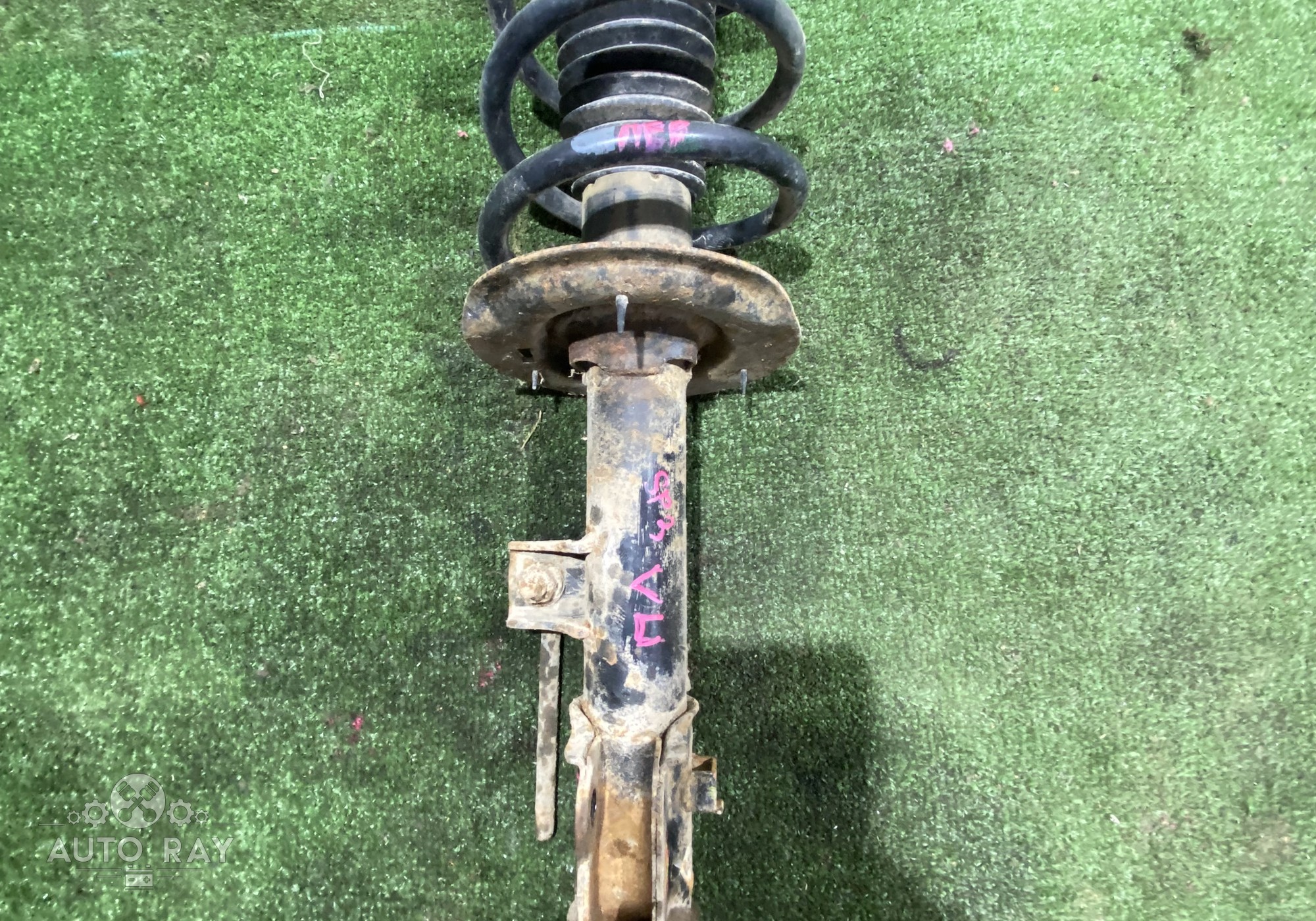 546502Y500 Амортизатор передний левый для Kia Sportage III (с 2010 по 2016)