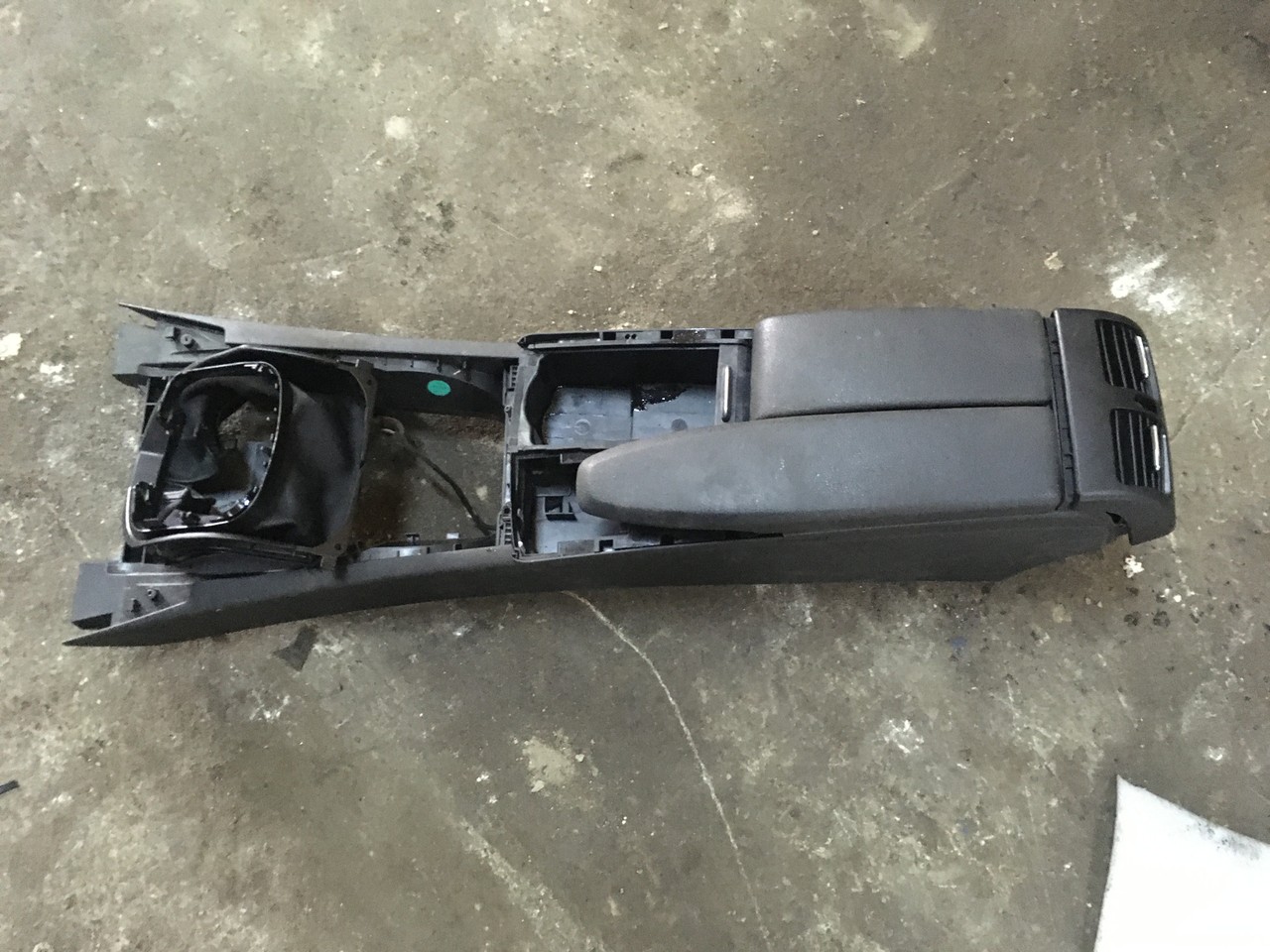 Подлокотник в сборе Mercedes-Benz C-class W204