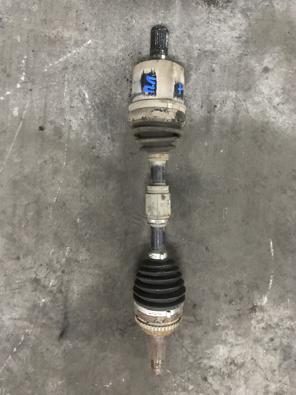 Полуось (привод) передний левый ! Mazda CX-7