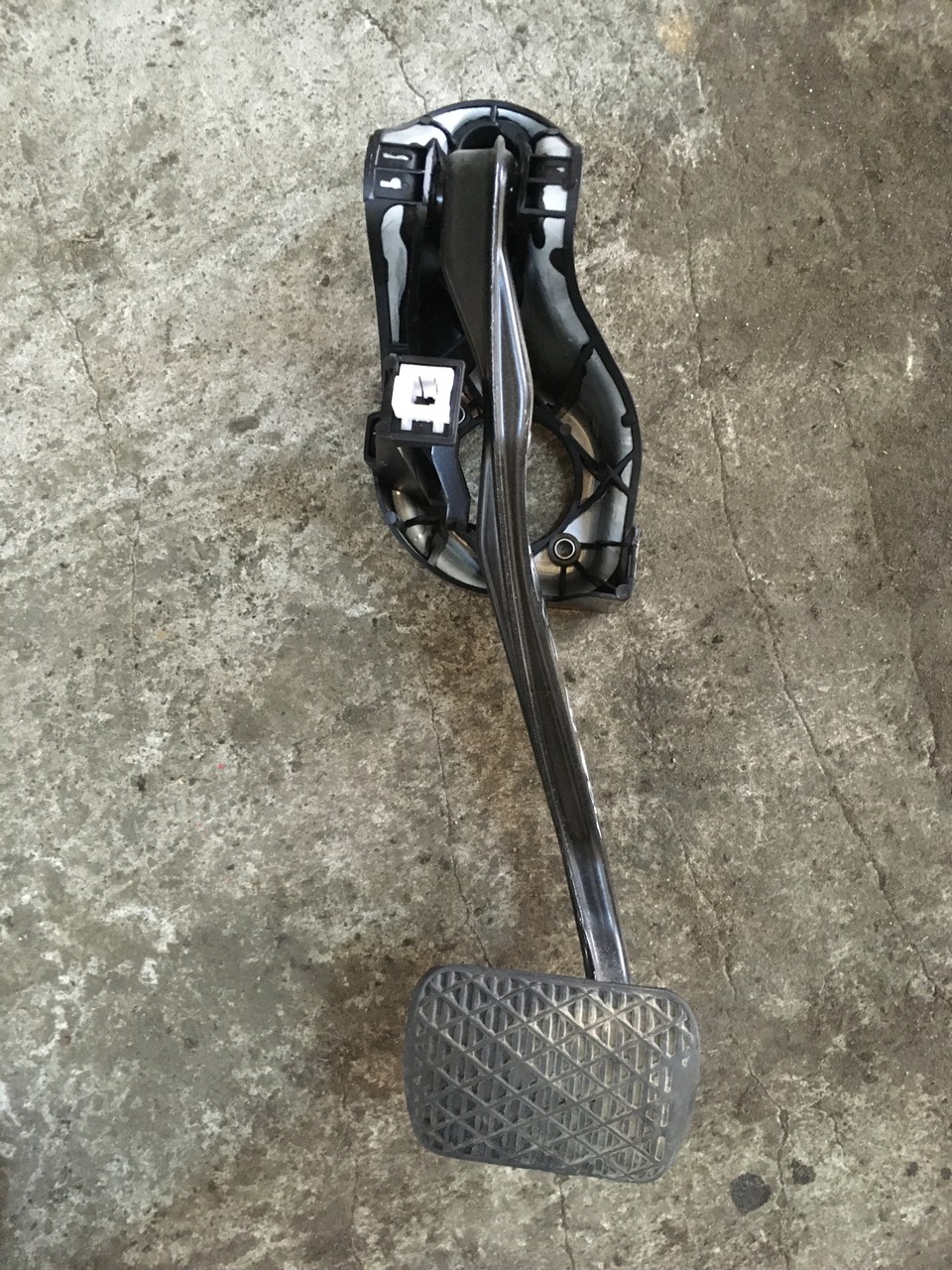 Педаль тормоза Mercedes-Benz C-class W204