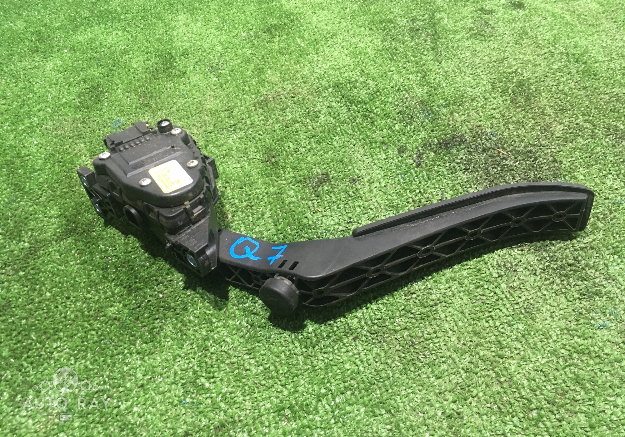 7L0723507D Педаль акселератора / Педаль ГАЗА для Audi Q7 4L (с 2005 по 2015)