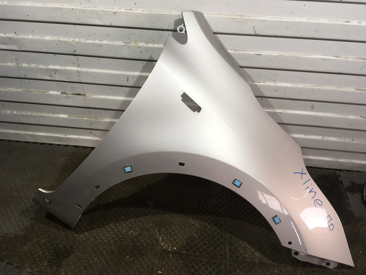 Крыло переднее правое Kia Rio X-Line