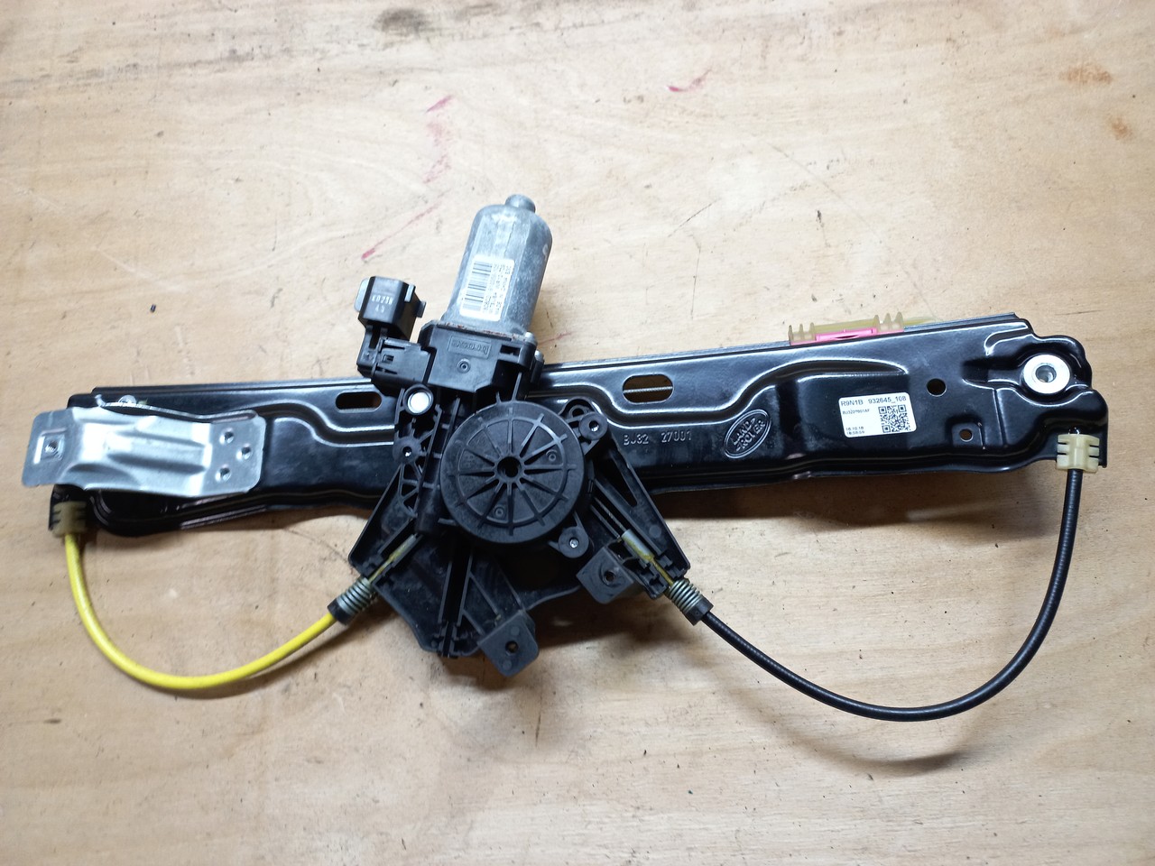 Стеклоподъемник задний левый в сборе Land Rover Range Rover Evoque