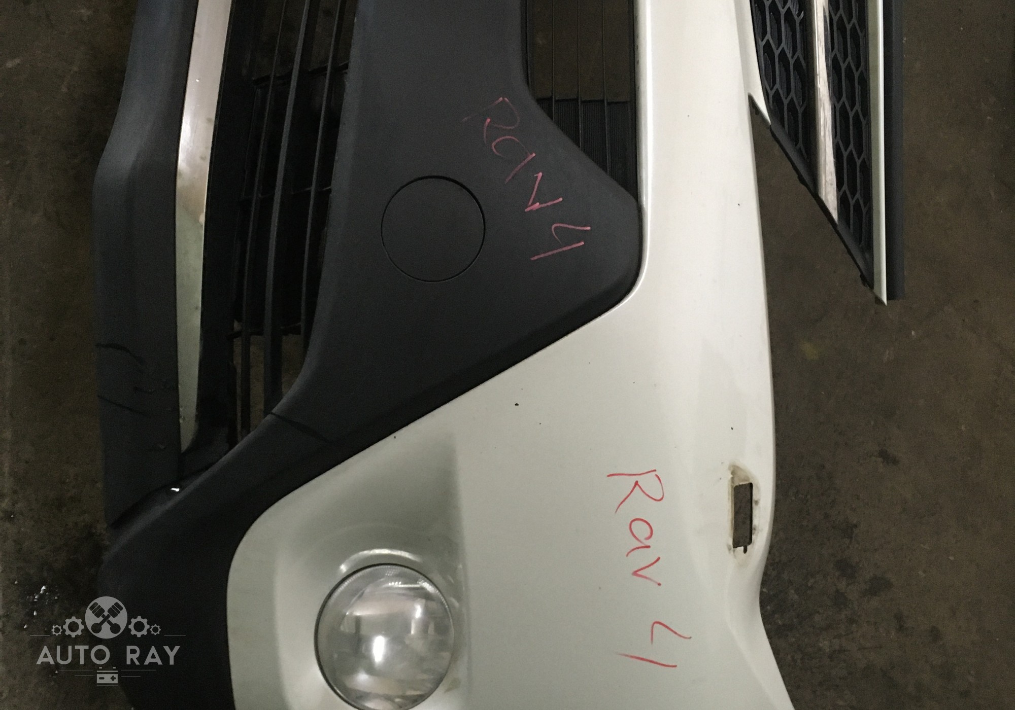 Бампер передний в сборе для Toyota RAV4 CA40 (с 2012 по 2019)