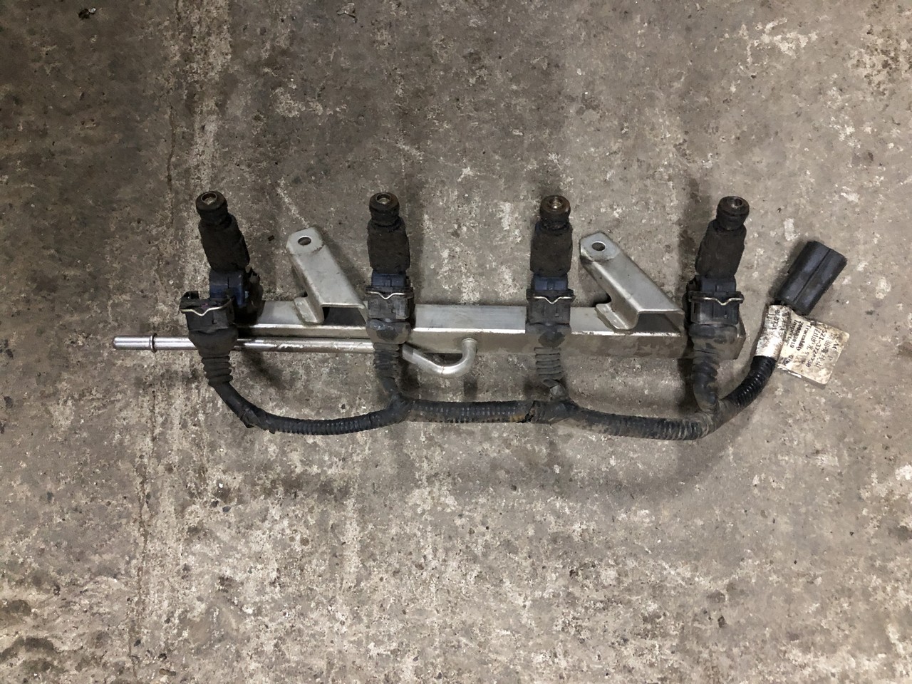 Рейка топливная (рампа) Chery Kimo / A1