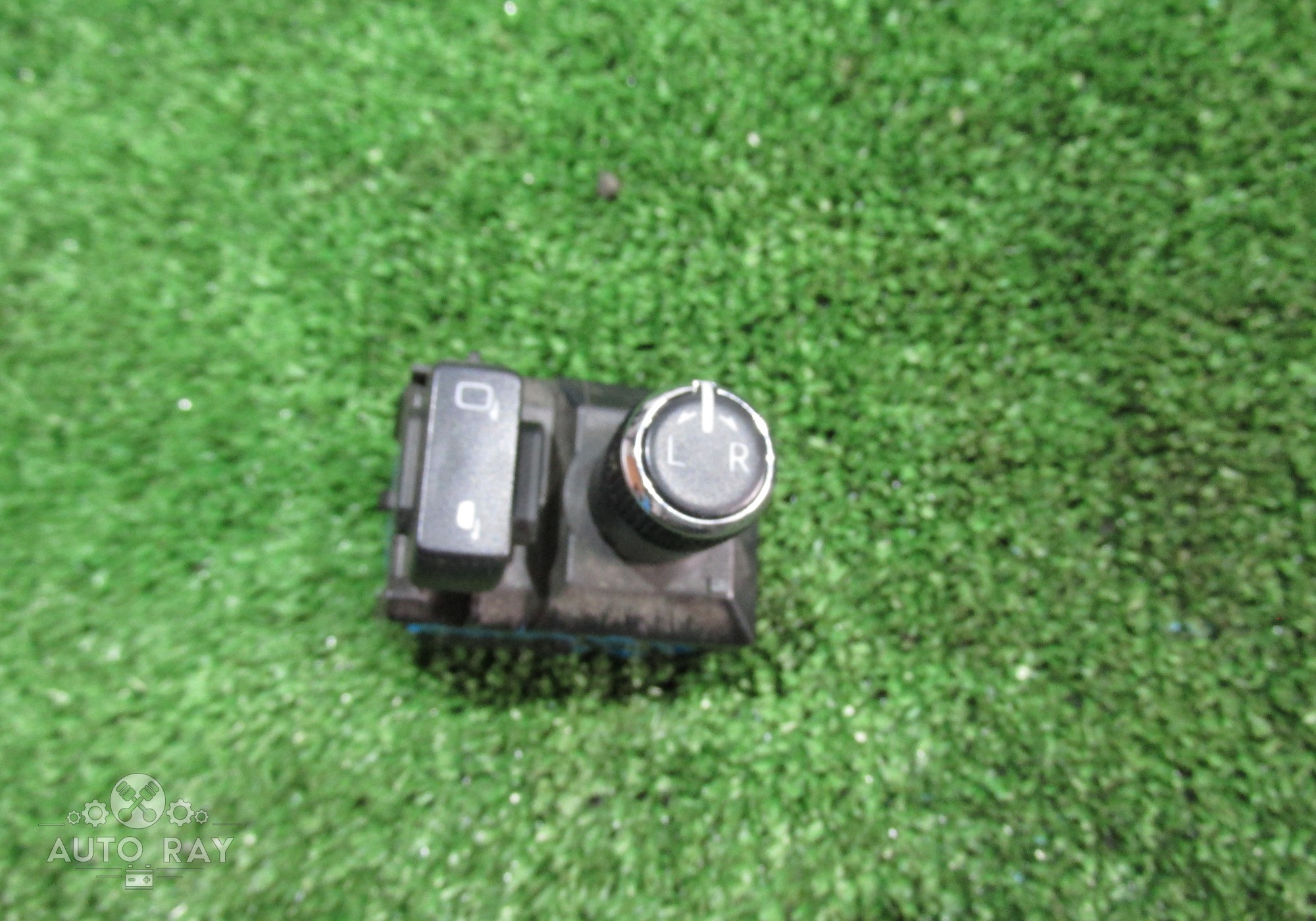 8487233050 Переключатель регулировки зеркала для Toyota Camry XV70 (с 2017)
