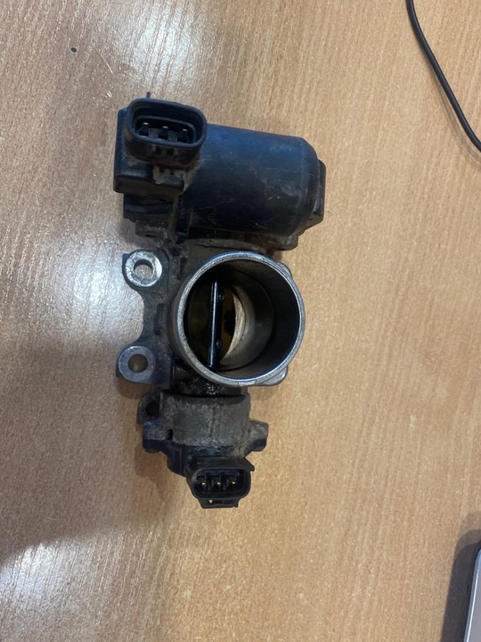 Заслонка дроссельная Toyota Corolla E140/E150