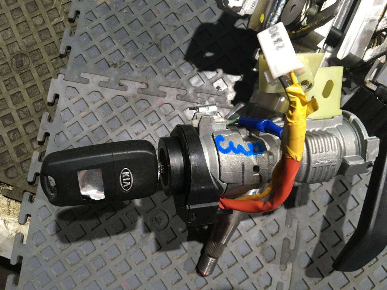 Замок зажигания с ключом в сборе Kia Ceed II