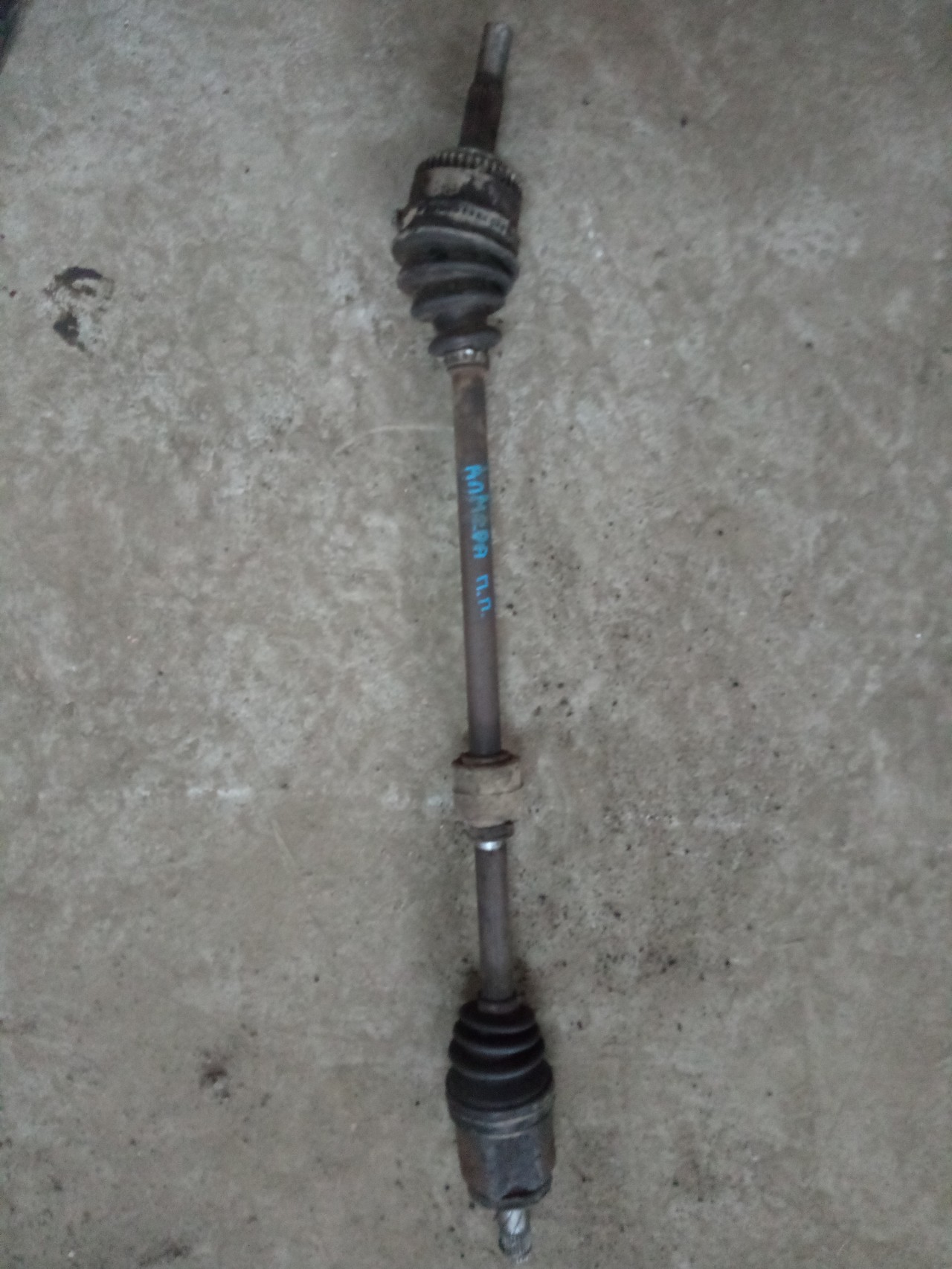 Полуось (привод) правый ! Nissan Pulsar N16