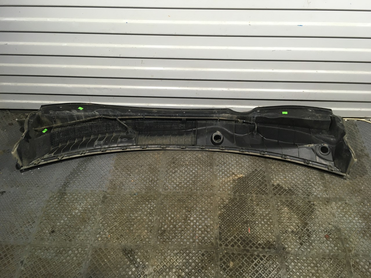 Решетка стеклоочистителя (планка под лобовое стекло) Kia Sportage III