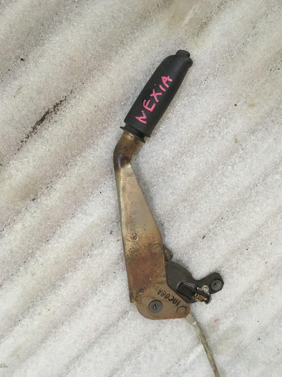 Рычаг стояночного тормоза Daewoo Nexia II