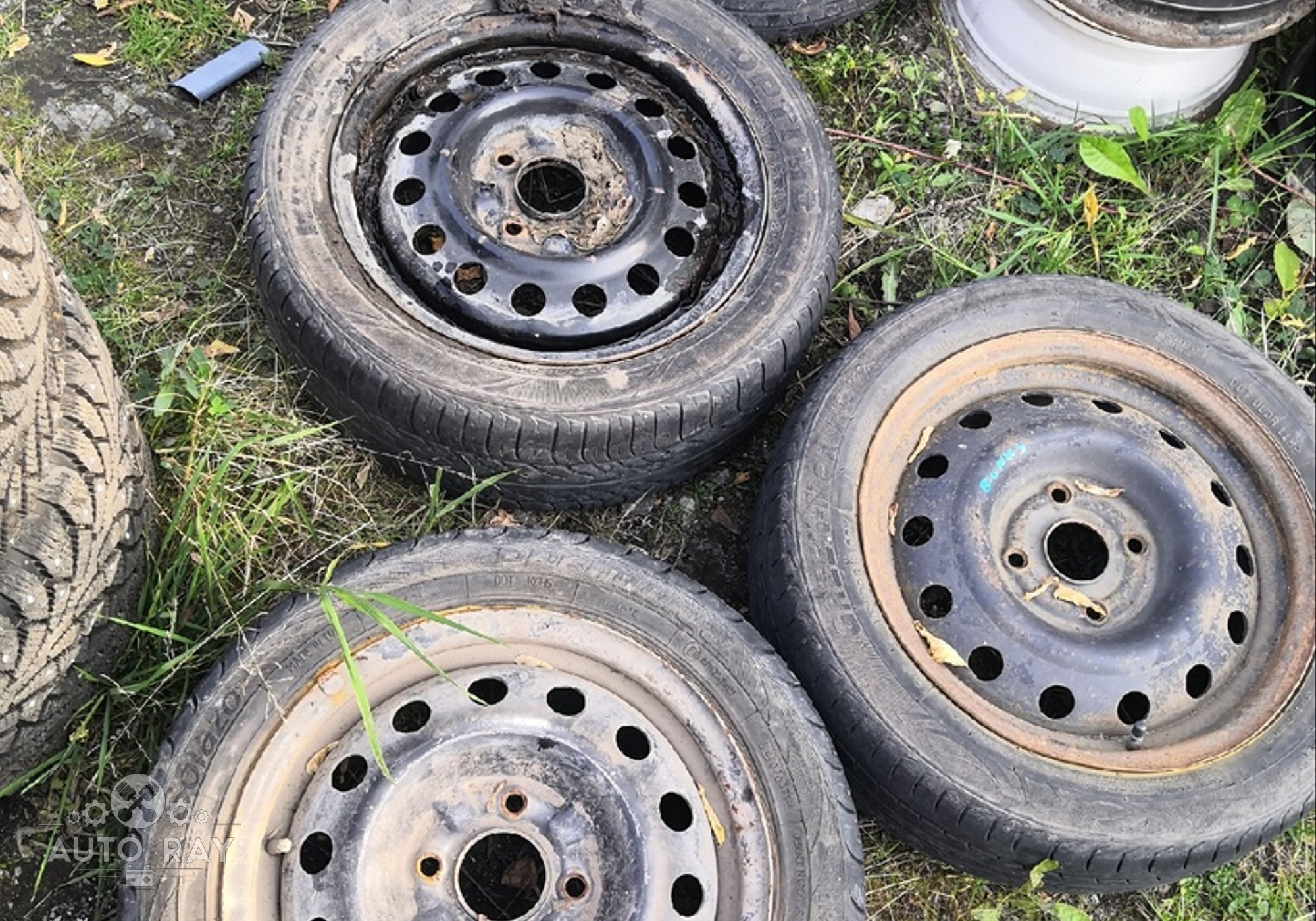 штампы р14. колесо автомобиля шевроле. резина матиз на штампы р14. колеса 4 114. колеса 4 114.