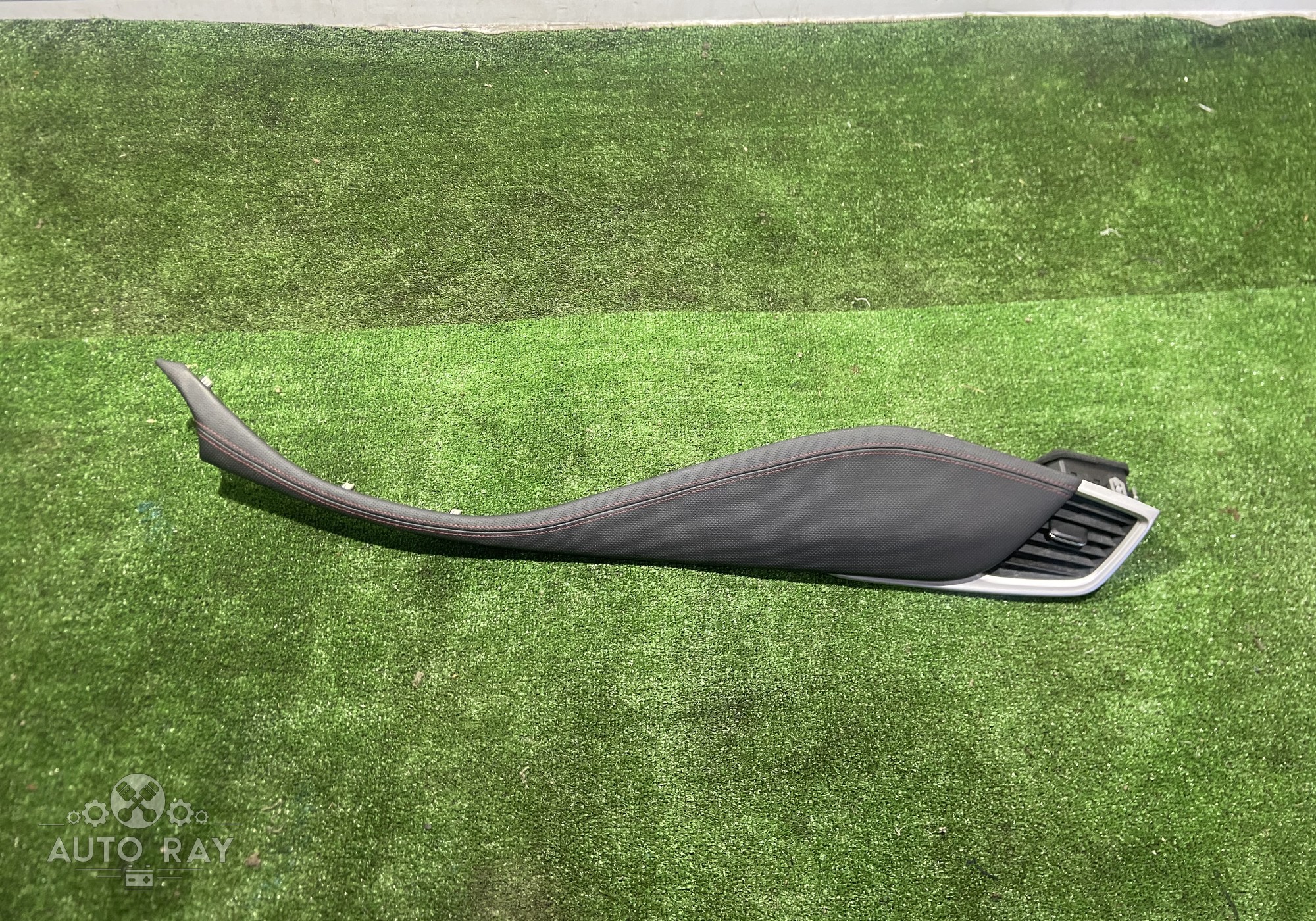 421342316 Накладка декоративная в торпедо для Chevrolet Monza II (с 2019)