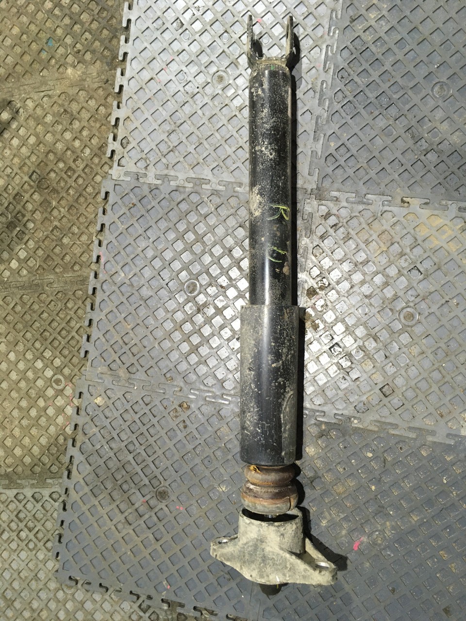 Амортизатор задний Kia Ceed II