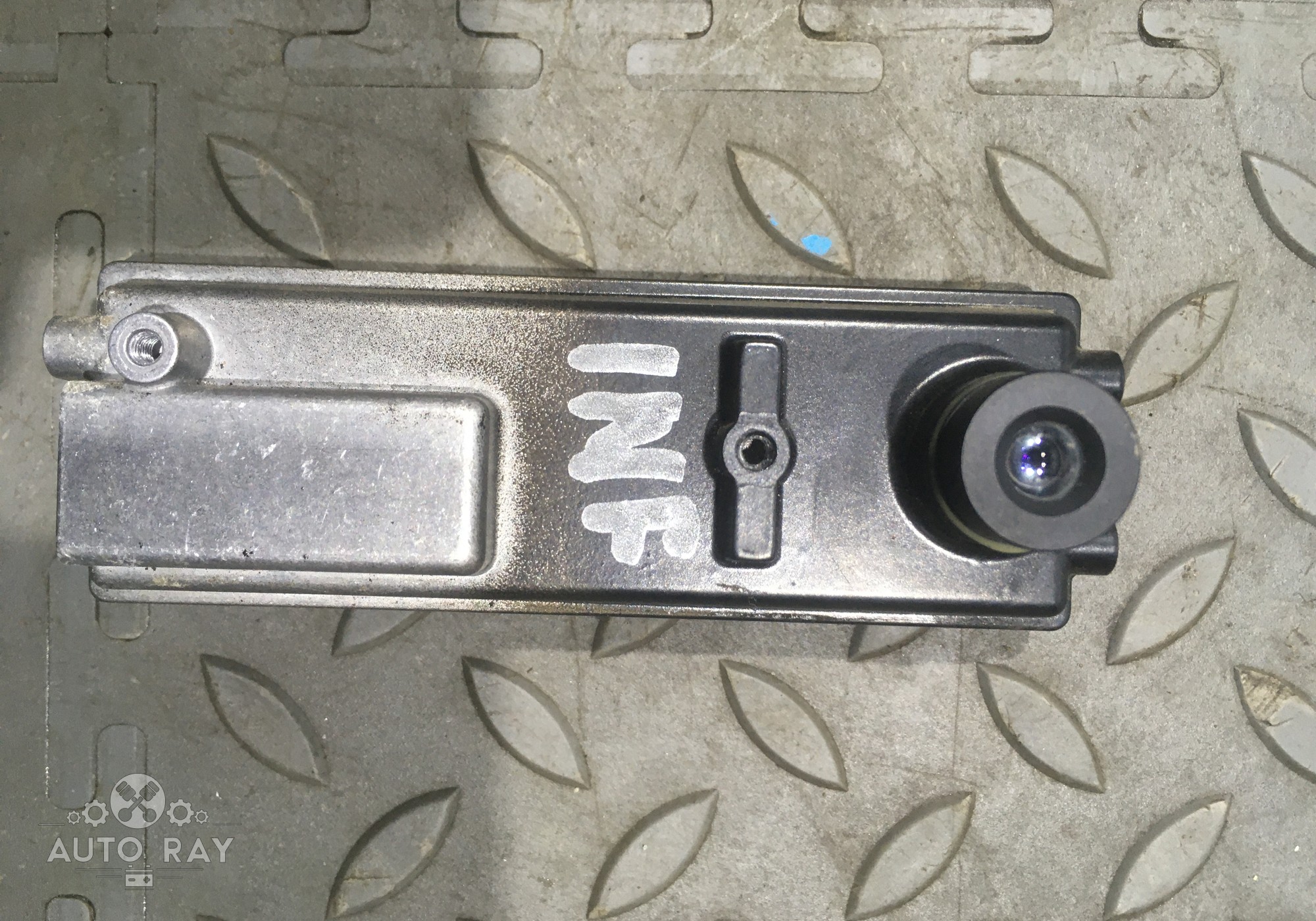 284G31ME0B Камера на лобовое стекло для Infiniti QX56 II (с 2010)