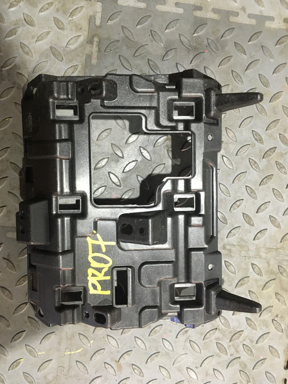 Кронштейн подлкотника Chery Tiggo 7 Pro Max