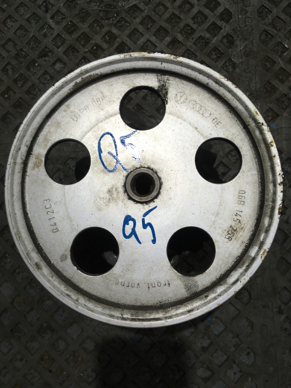 Насос гидроусилителя Audi Q5 8R