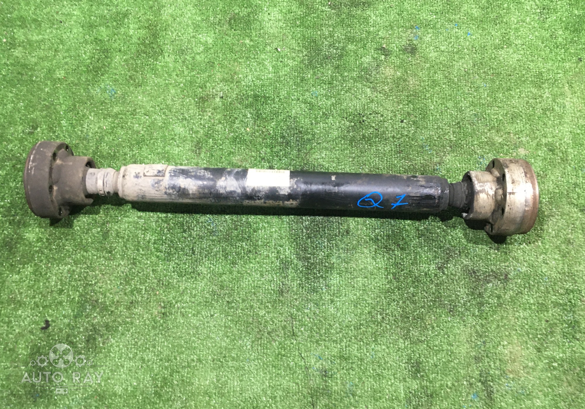 7L0521101D Вал карданный в сборе передний для Audi