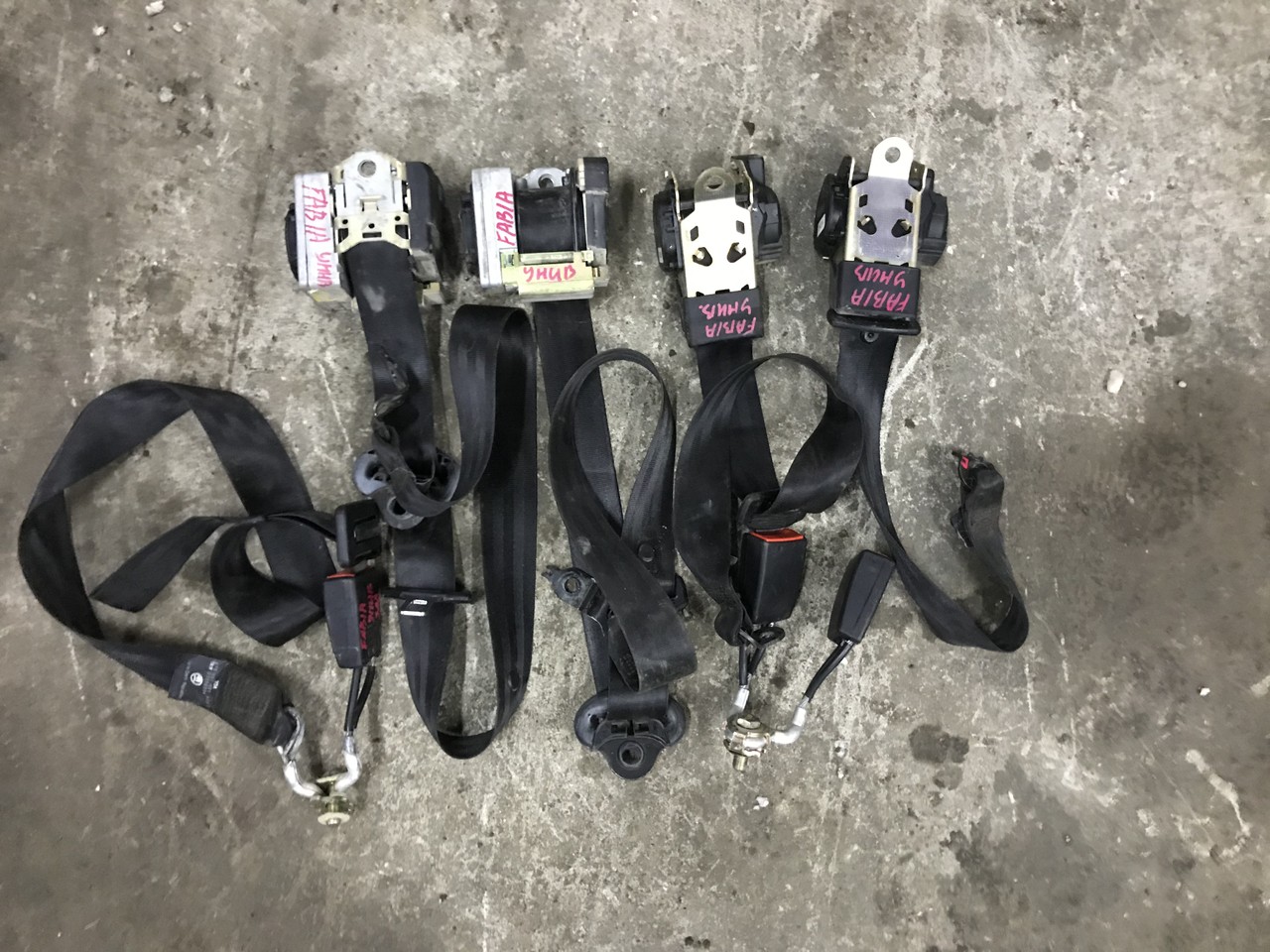 Разблокировать ремень безопасности шкода фабия - 90 фото