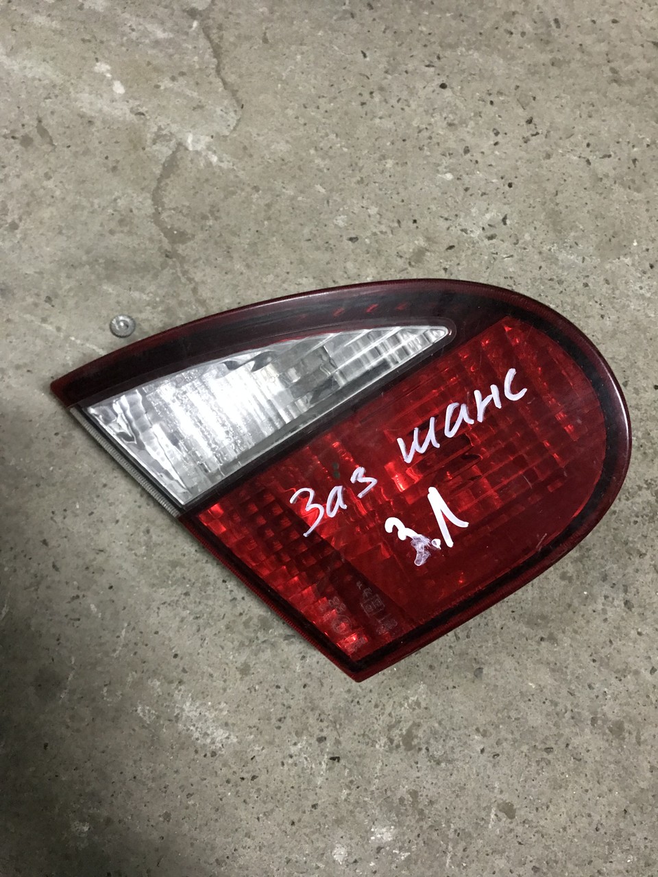 фонарь внутренний левый ZAZ Sens