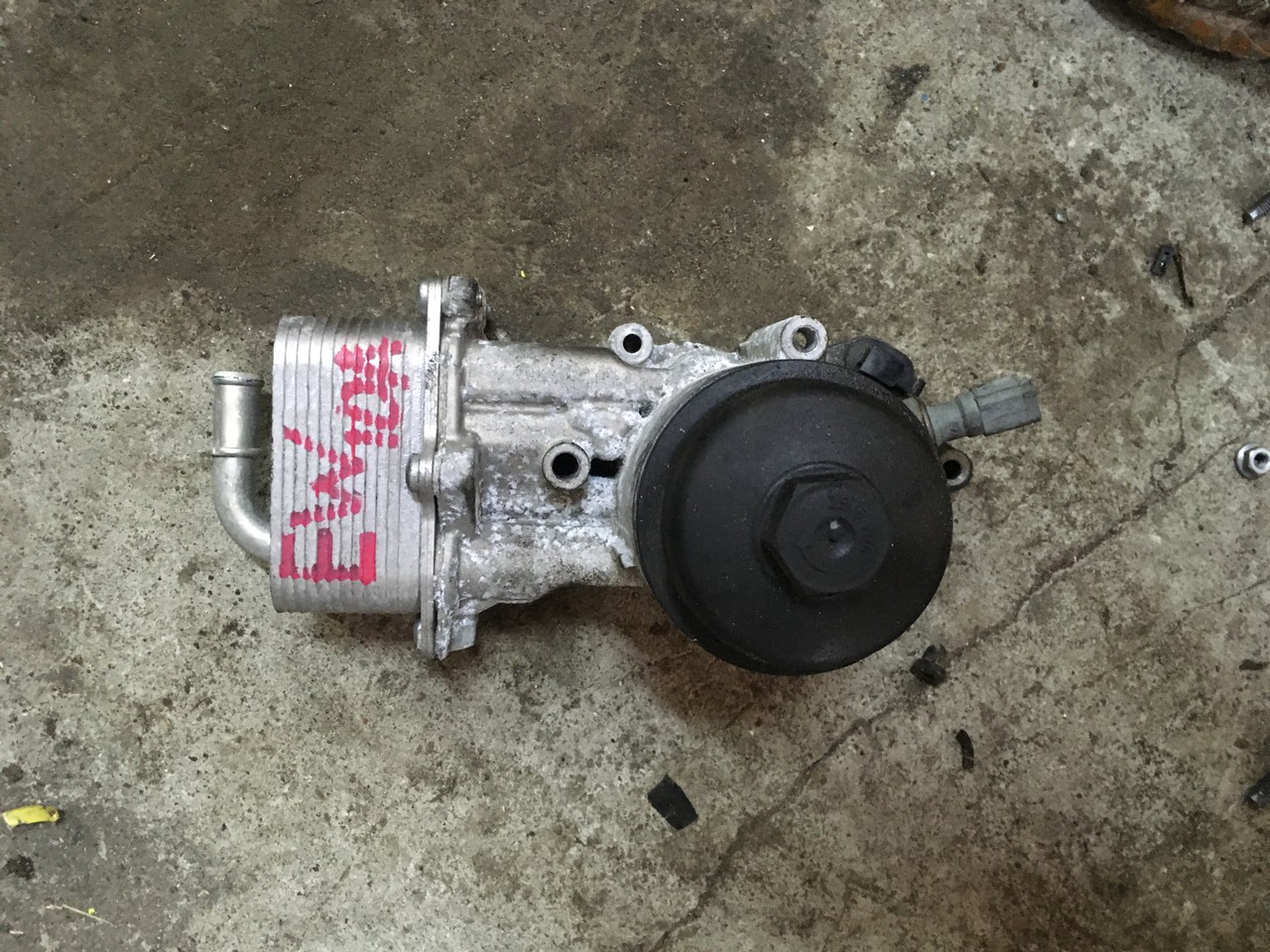 Масляный фильтр корпус EW10A Peugeot 407