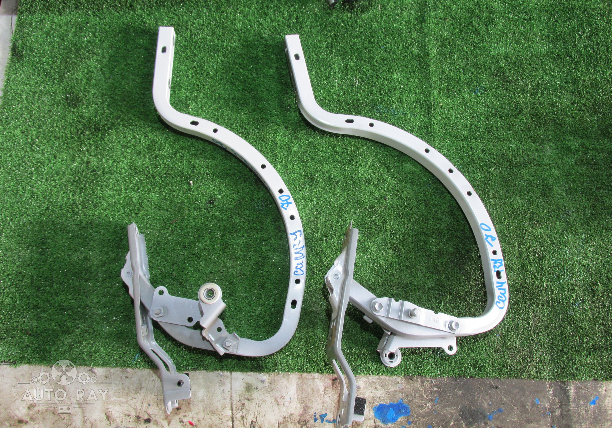 6452033071 Петли крышки багажника для Toyota Camry XV70 (с 2017)