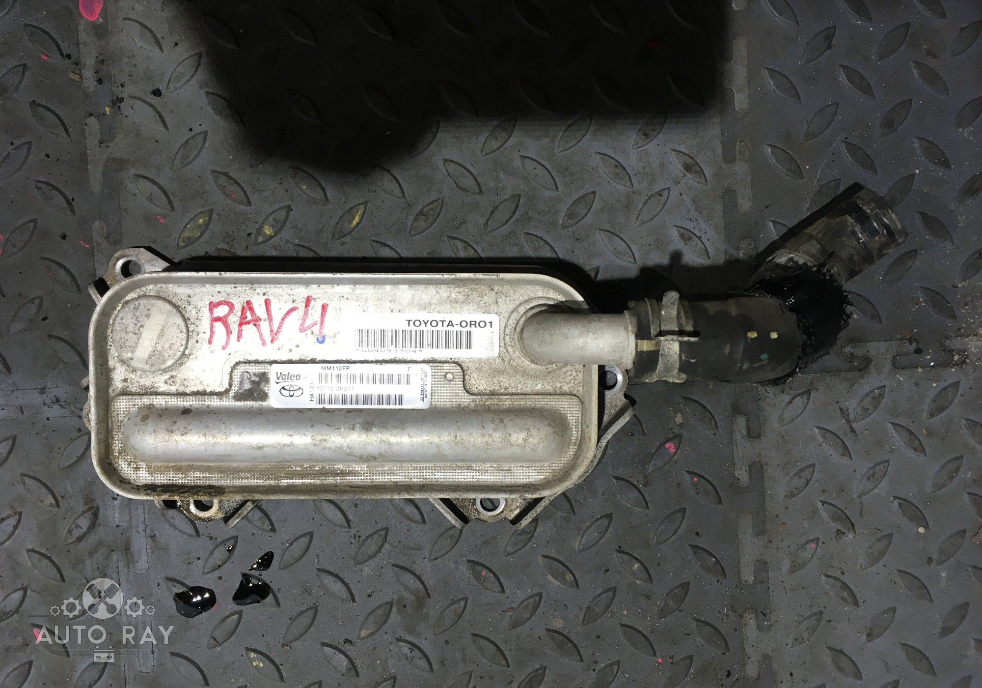 157100R010 Радиатор масляный \ теплообменник для Toyota RAV4 CA40 (с 2012 по 2019)