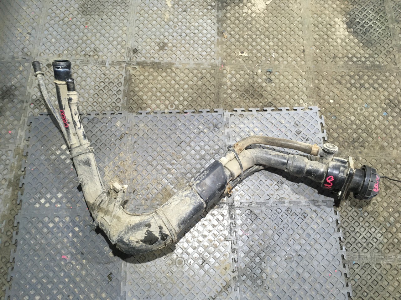 Горловина топливного бака Kia Ceed II