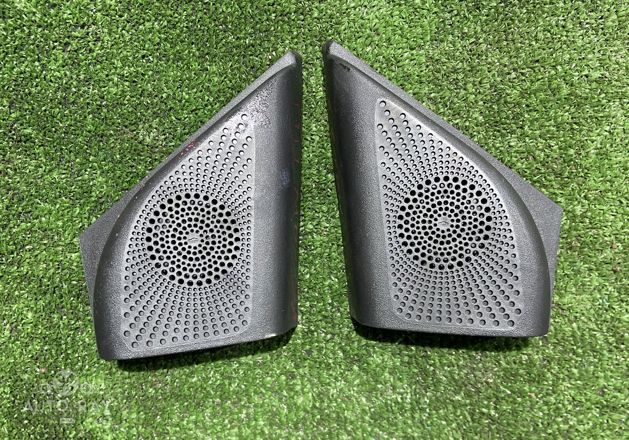 13240946 Динамик + накладка правая / левая для Chevrolet Monza II (с 2019)