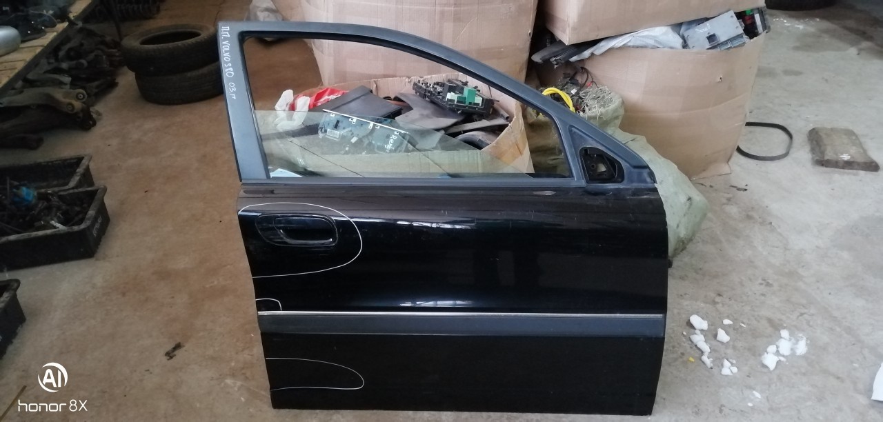Дверь передняя правая Volvo S80 I