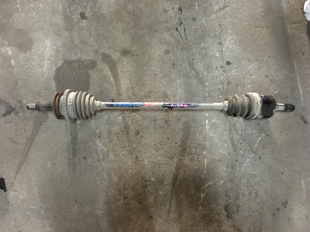 Полуось (привод) задний Hyundai Santa Fe II