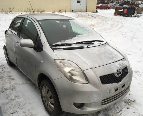 Toyota Yaris II 2008 г. в разборе