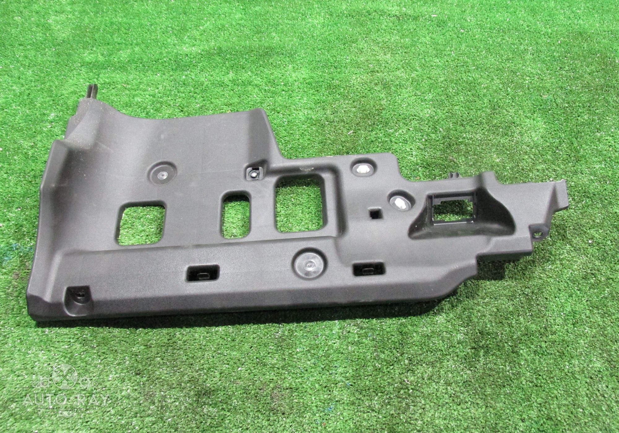 5560633030 Накладка декоративная в торпедо для Toyota Camry XV70 (с 2017)