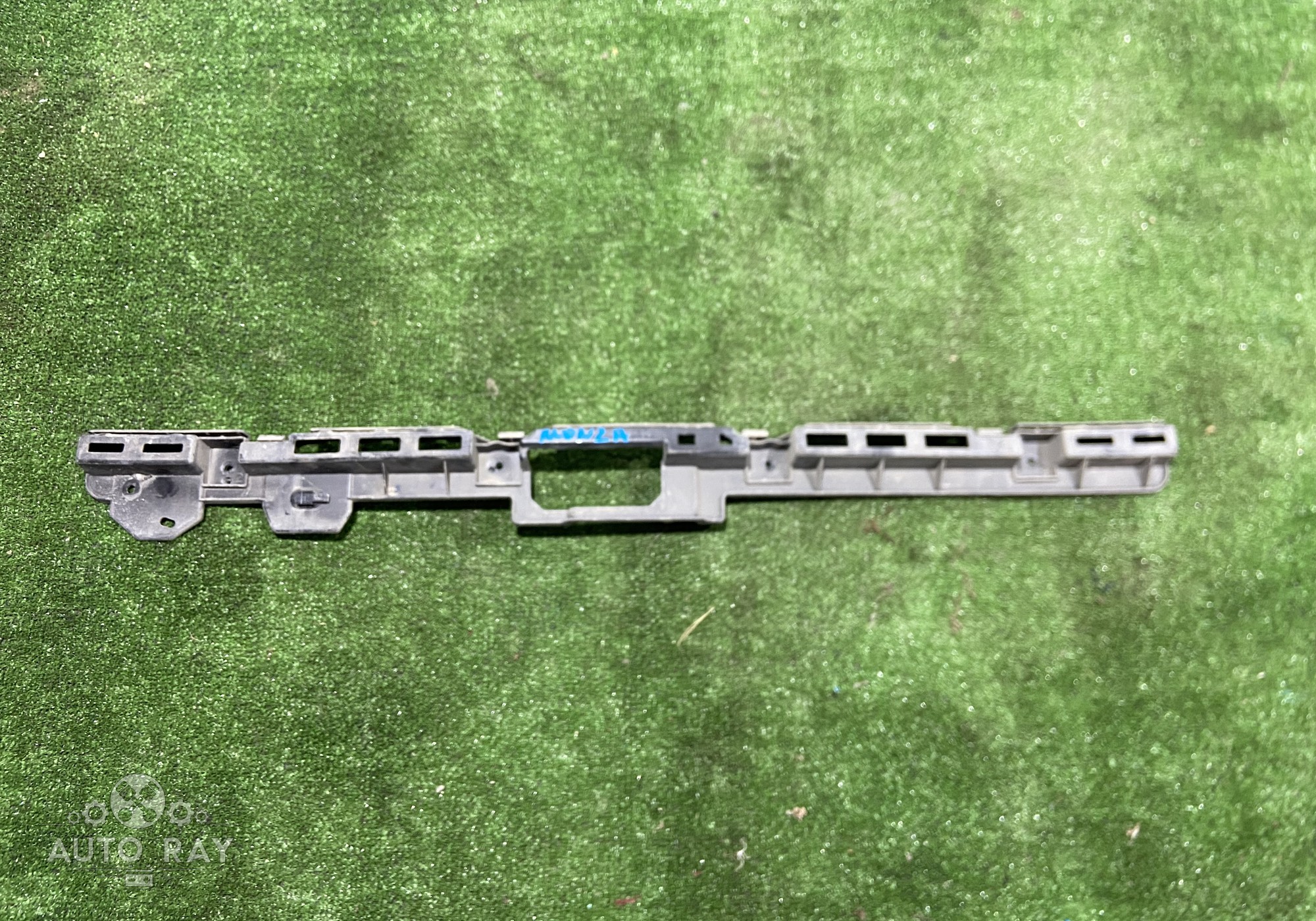 26230265 Кронштейн заднего бампера центральный для Chevrolet Monza II (с 2019)