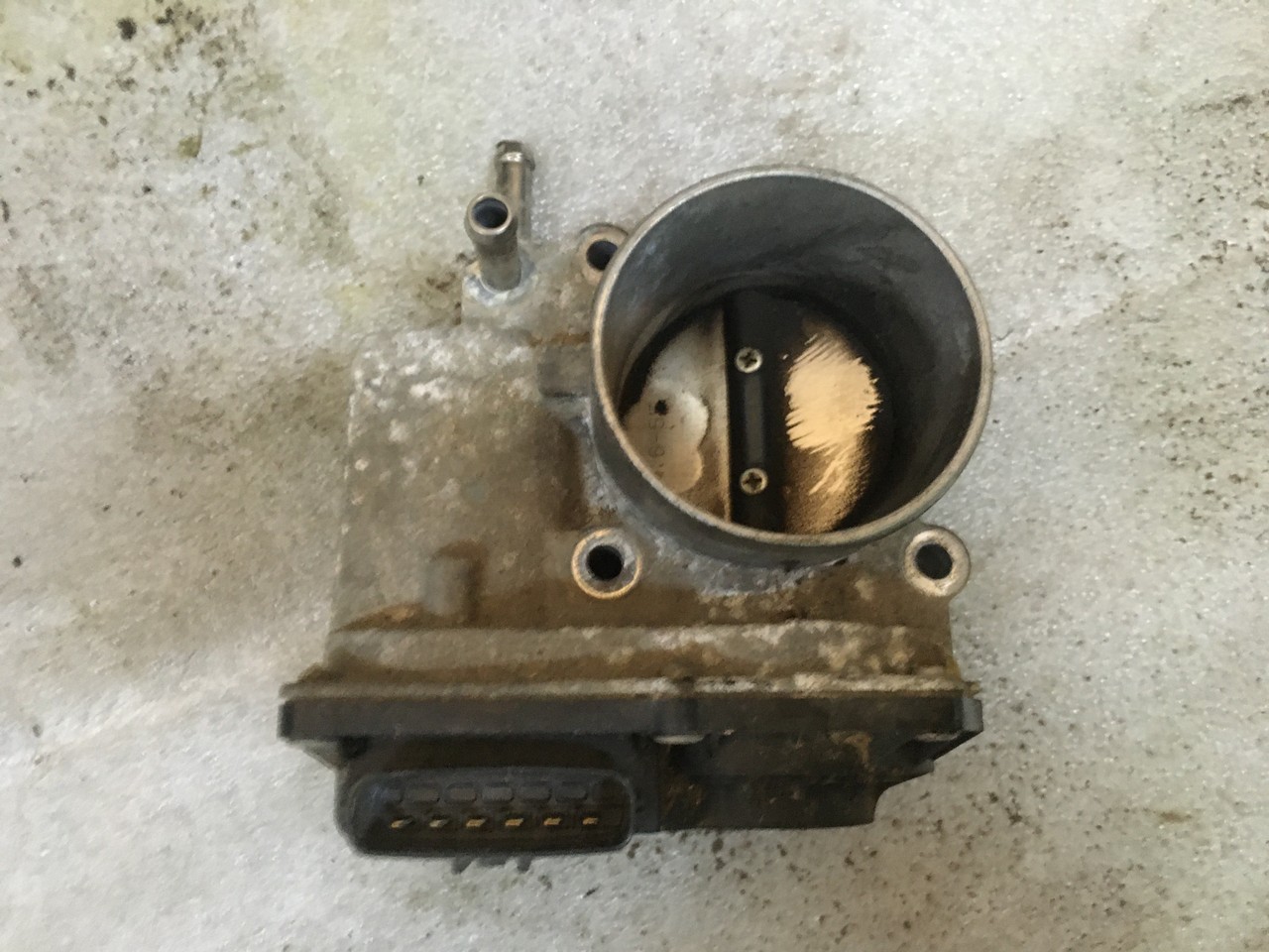 Заслонка дроссельная Toyota Corolla E140/E150
