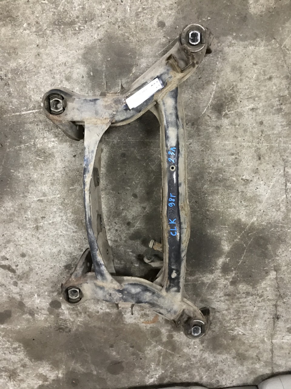 Балка задняя Mercedes-Benz CLK-class C208