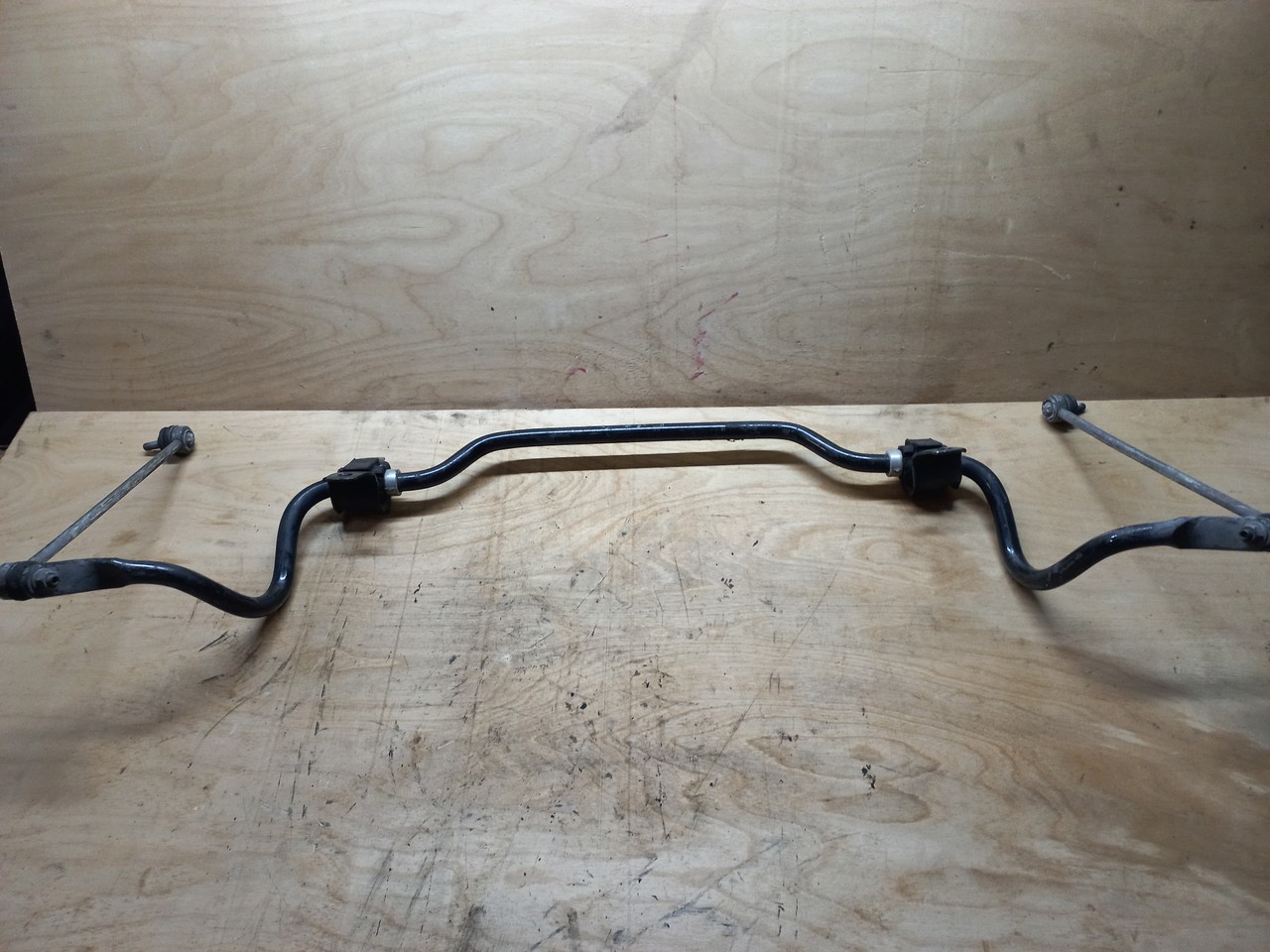 Стабилизатор передний Land Rover Range Rover Evoque