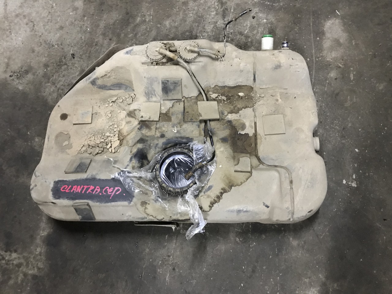 Бак топливный Hyundai Elantra XD/XD2