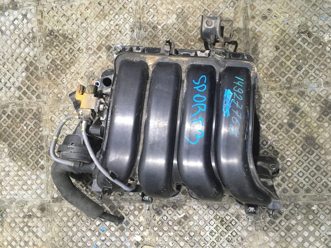 Коллектор впускной Kia Sportage III