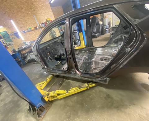 714012YB00 Порог со стойкой левый для Hyundai ix35 (с 2010 по 2015)