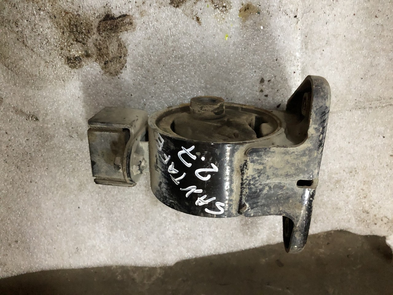 Опора двигателя Hyundai Santa Fe II