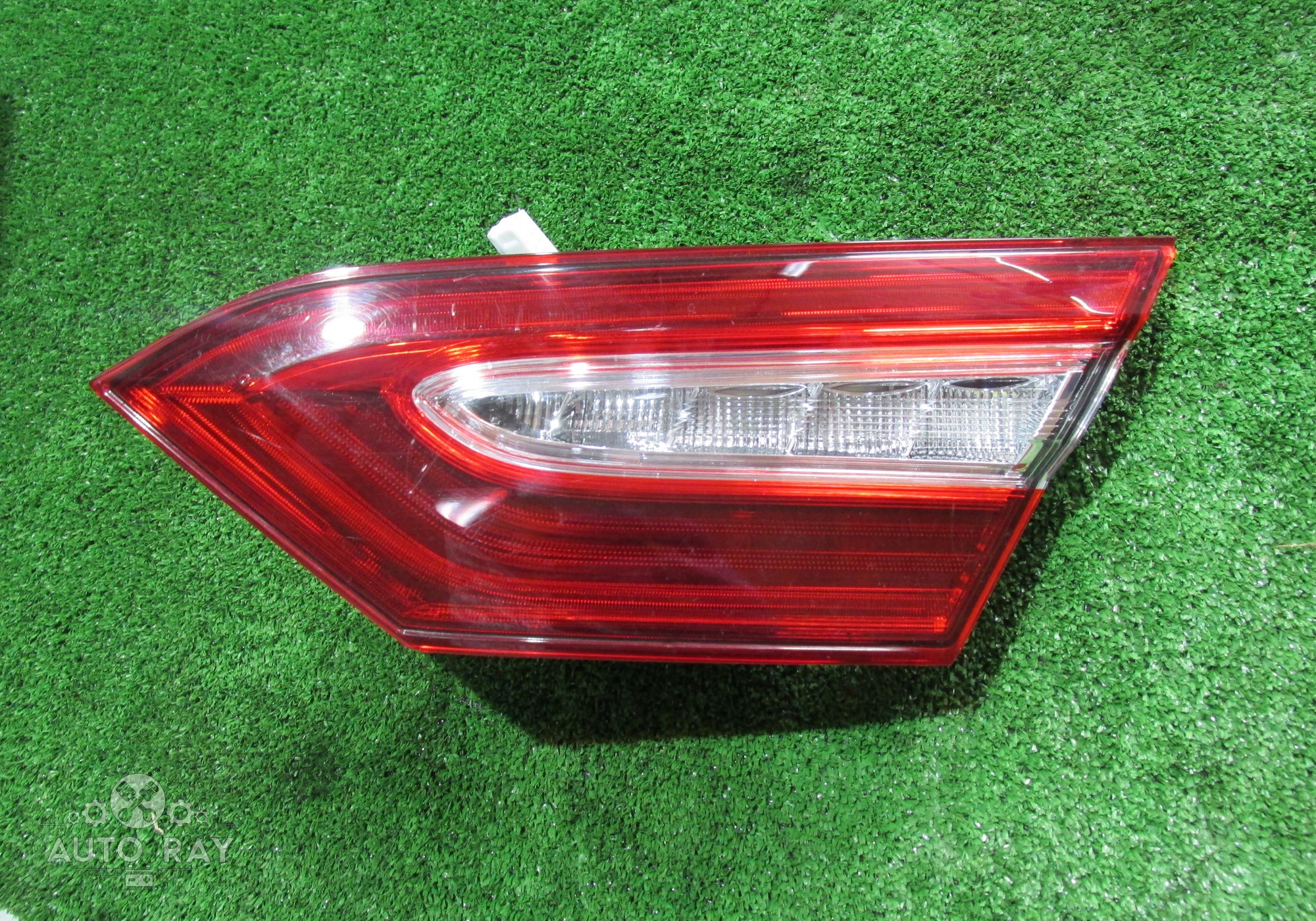 8158033340 Фонарь задний правый внутренний для Toyota Camry XV70 (с 2017)