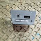 961102S000 Разъем USB / AUX для Hyundai ix35 (с 2010 по 2015)