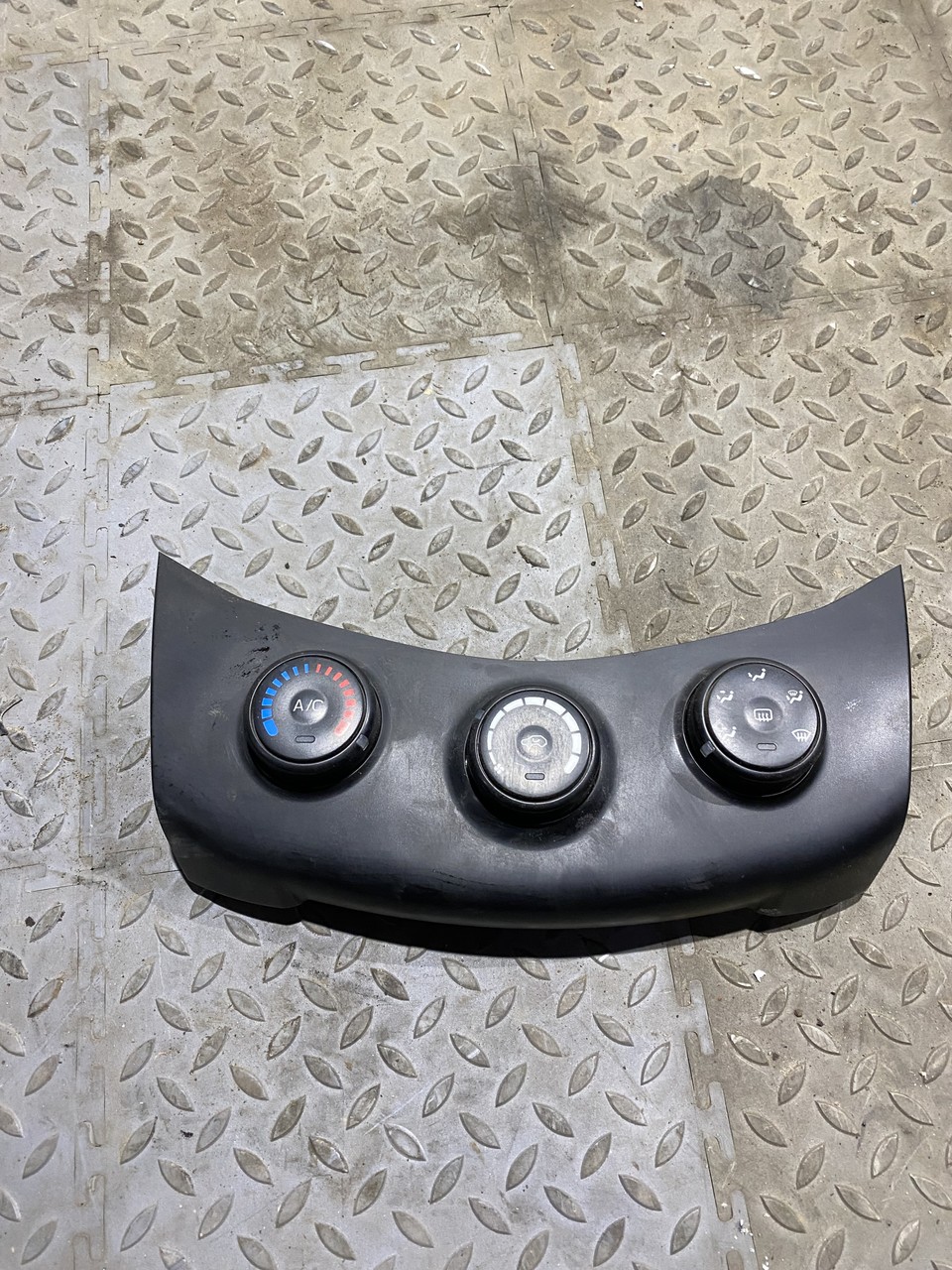 Блок управления отопителем Lifan X60