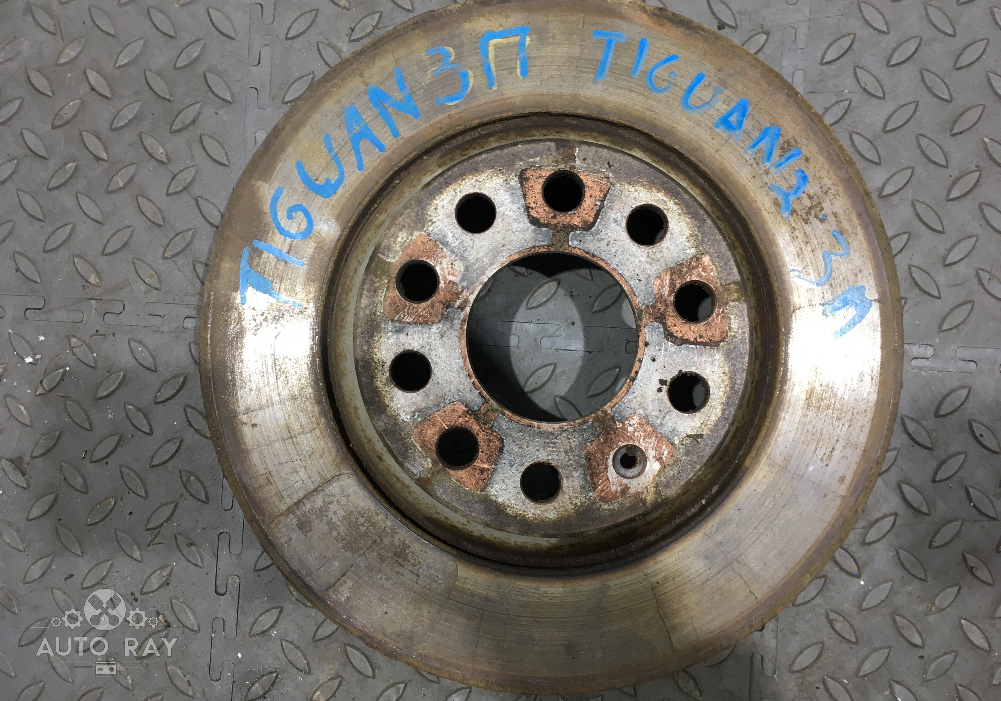3Q0615601 Диск тормозной задний для Volkswagen Golf