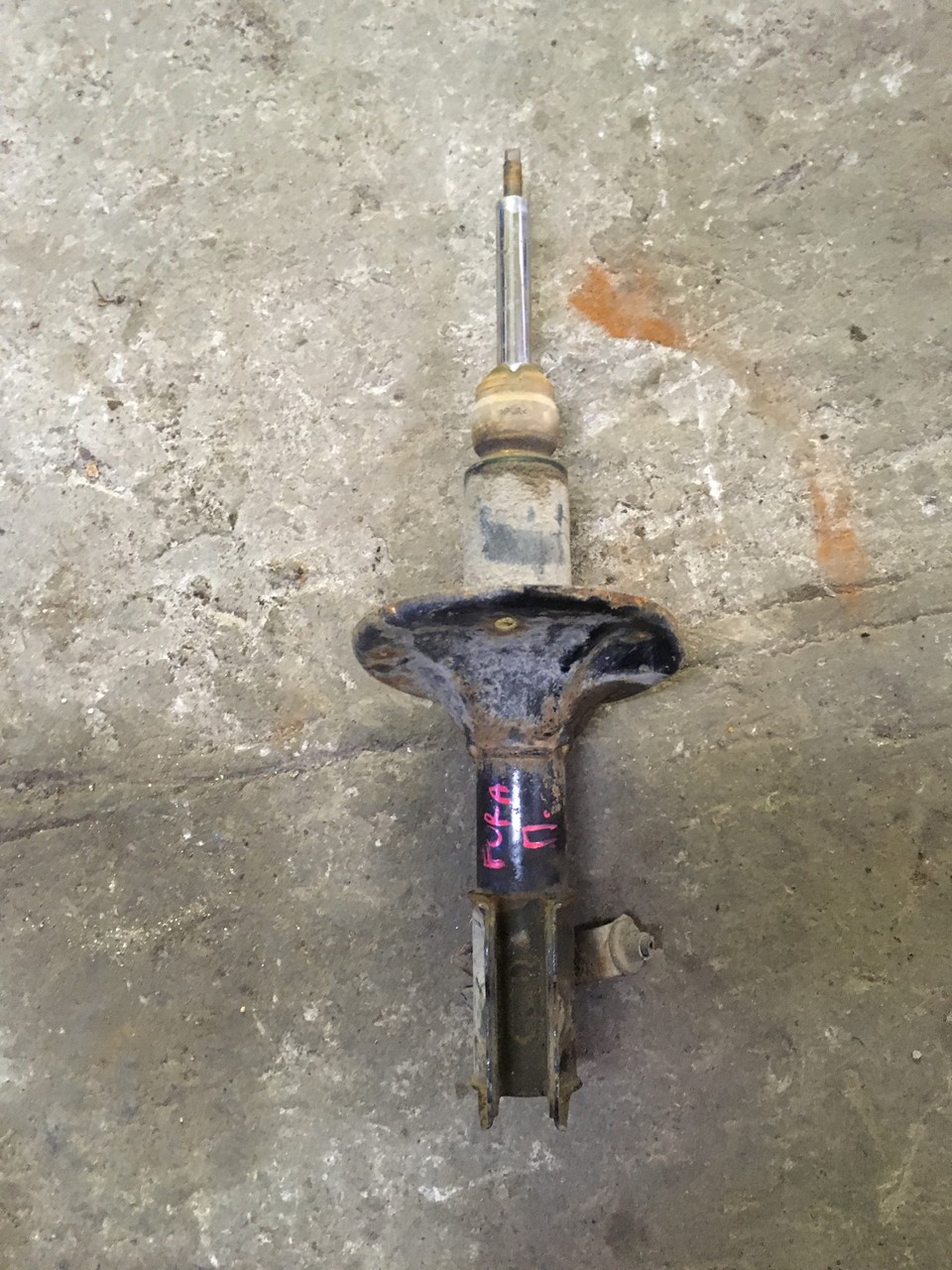 Амортизатор передний правый ! Chery Fora / A5