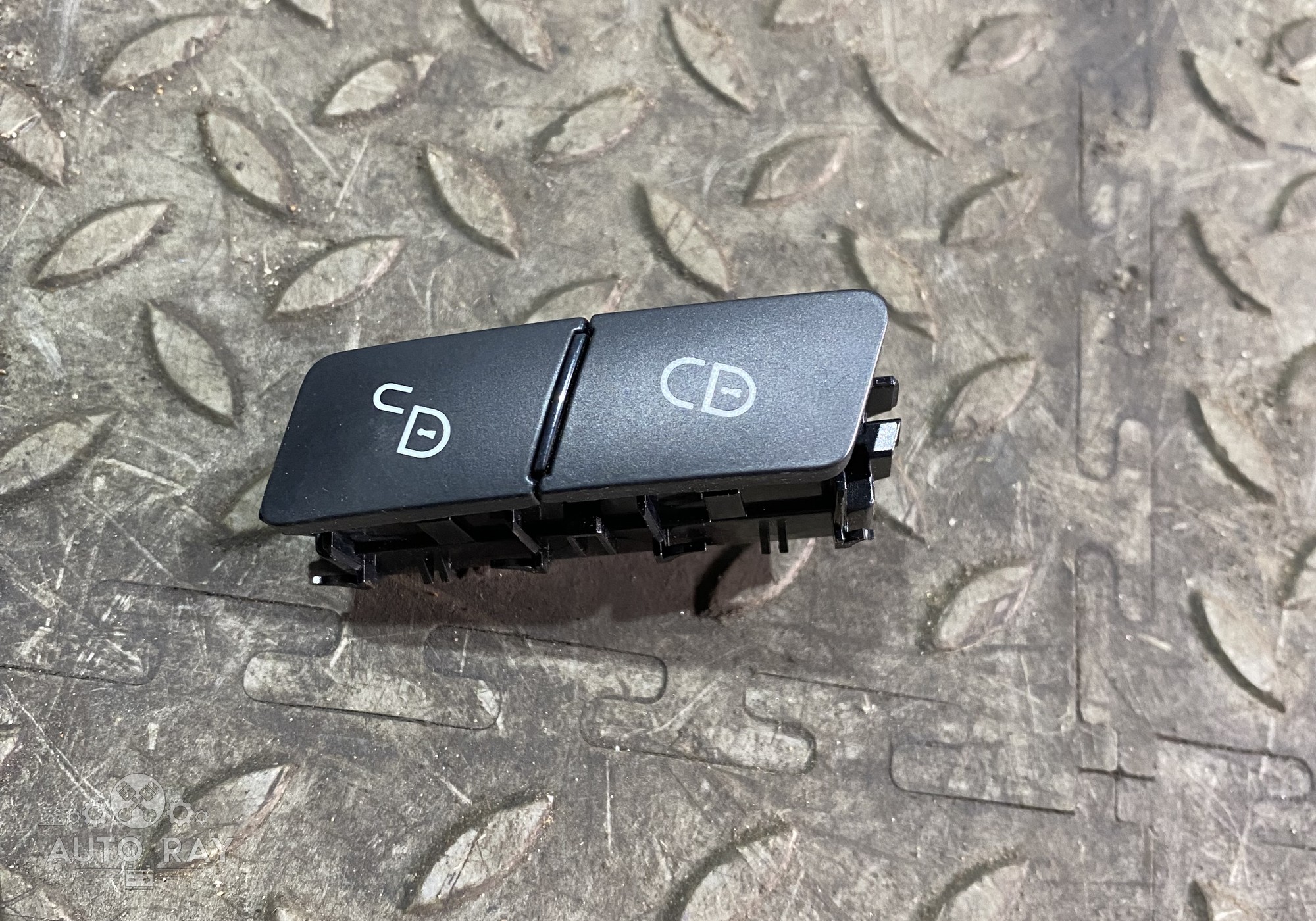 A2929054600 Кнопка центрального замка / левая / правая для Mercedes-Benz GLE Coupe AMG C292 (с 2015 по 2019)